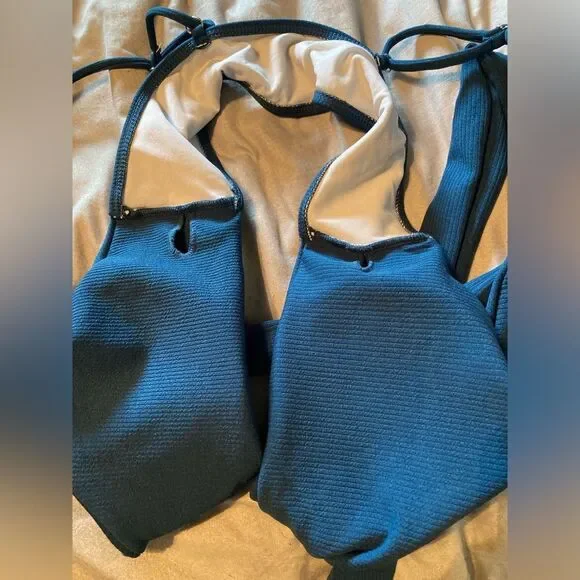 Blue adjustable wrap top - Picture 4 of 4